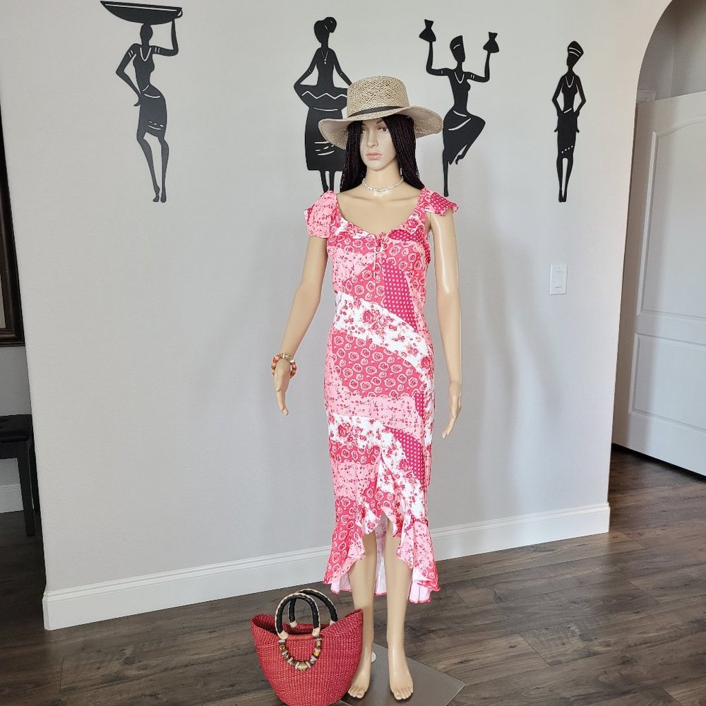 Flowery dress from Betsy Johnson in reds, pinks and white in medium size